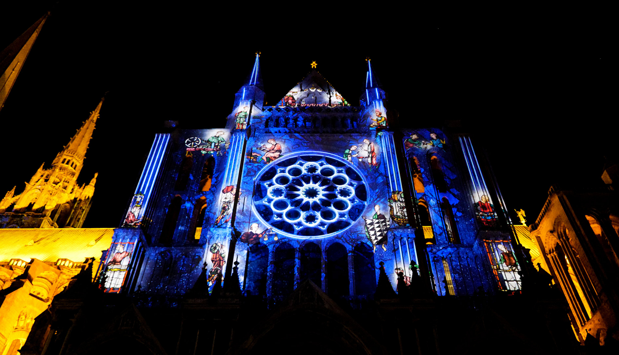 rose du portail sud - cathédrale de Chartres - Spectaculaires, Les Allumeurs d’images