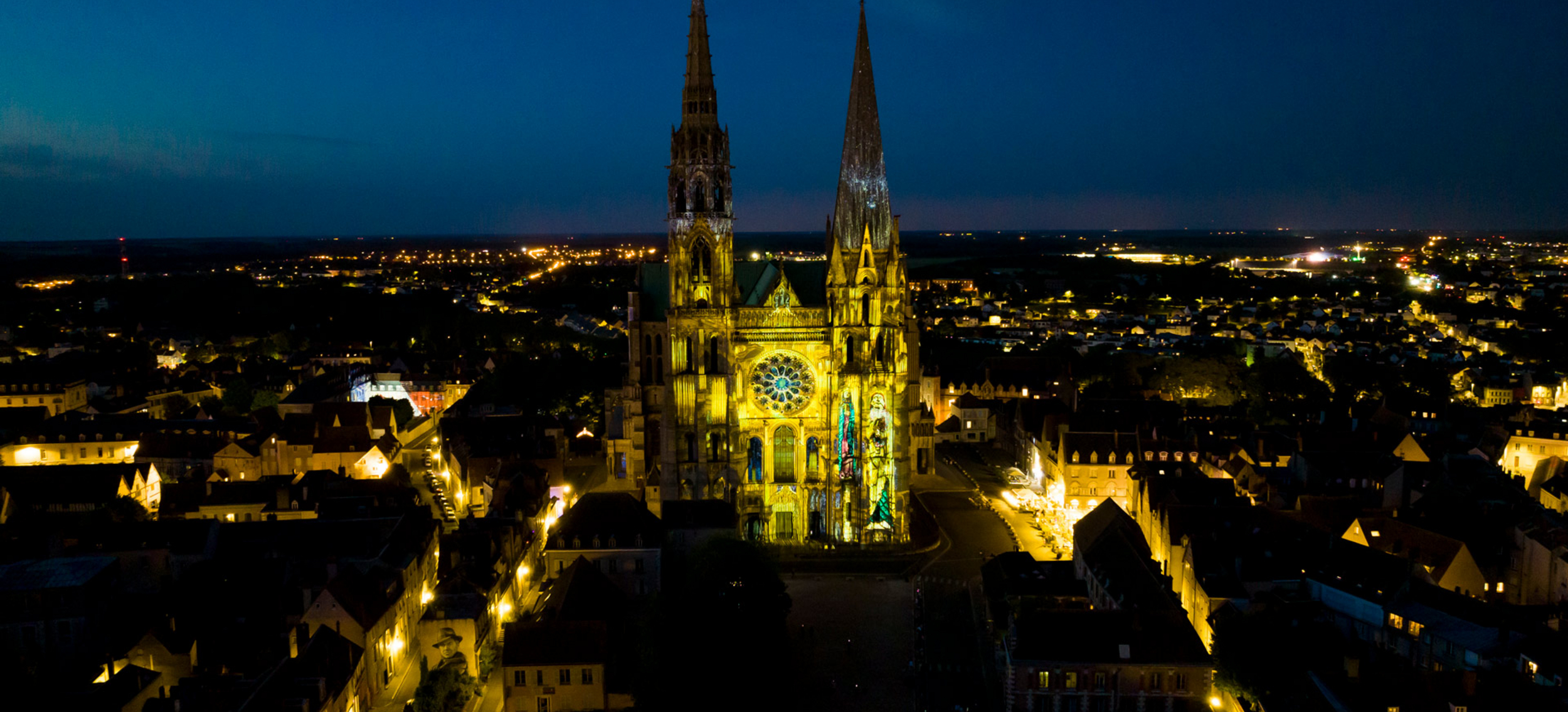 Portail royal de la cathédrale - Nef de lumière