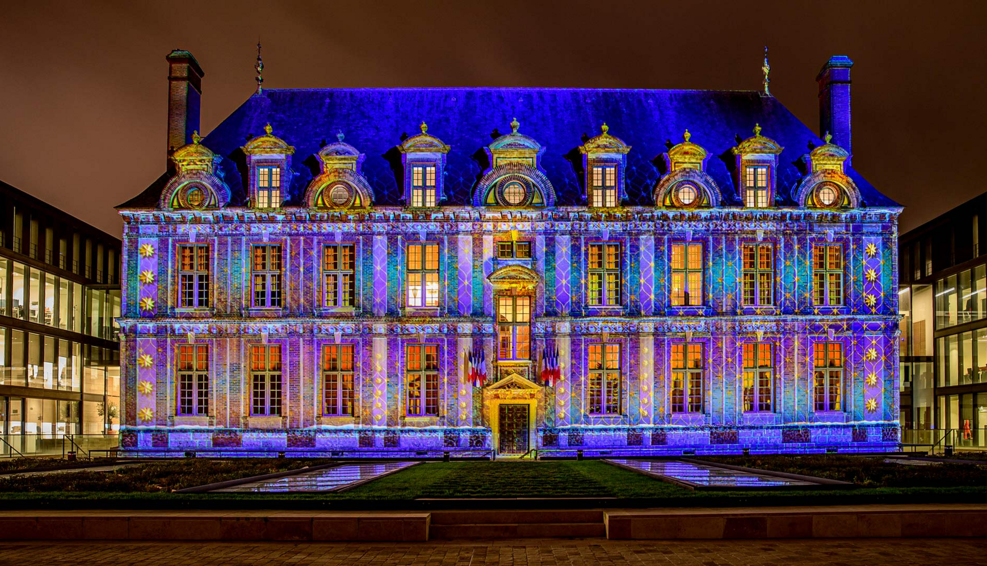 hôtel Montescot - Repas de famille au salon - Noël 2022 hôtel Montescot - Repas de famille au salon - Noël 2022