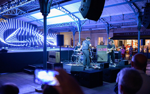 fete-lumiere-2023-ammonite-peniche-chartres-en-lumieres-_3_.jpg