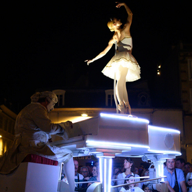 fete-lumiere-2023-carillon-chartres-en-lumieres-_4_.jpg