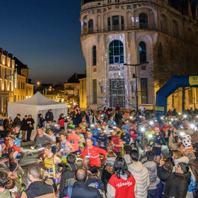 chartres-en-lumieres-2023-trail-depart-042.jpg