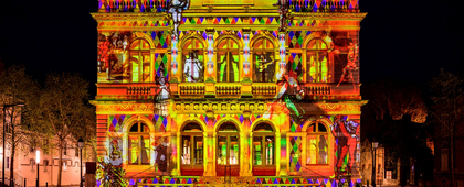 A l'Italienne - illumination du Théâtre de Chartres - Noir Saber