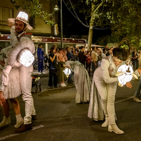 fete-lumiere-2023-remue-menage-chartres-en-lumieres-_15.jpg