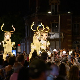 fete-lumiere-2023-remue-menage-chartres-en-lumieres-_14_.jpg