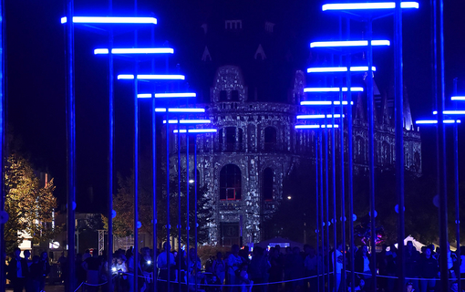 Fete-de-la-lumiere-2019-Abstract-1-_c_VilledeChartres_GroupementMartino-_c_Collectif_Coin.jpg